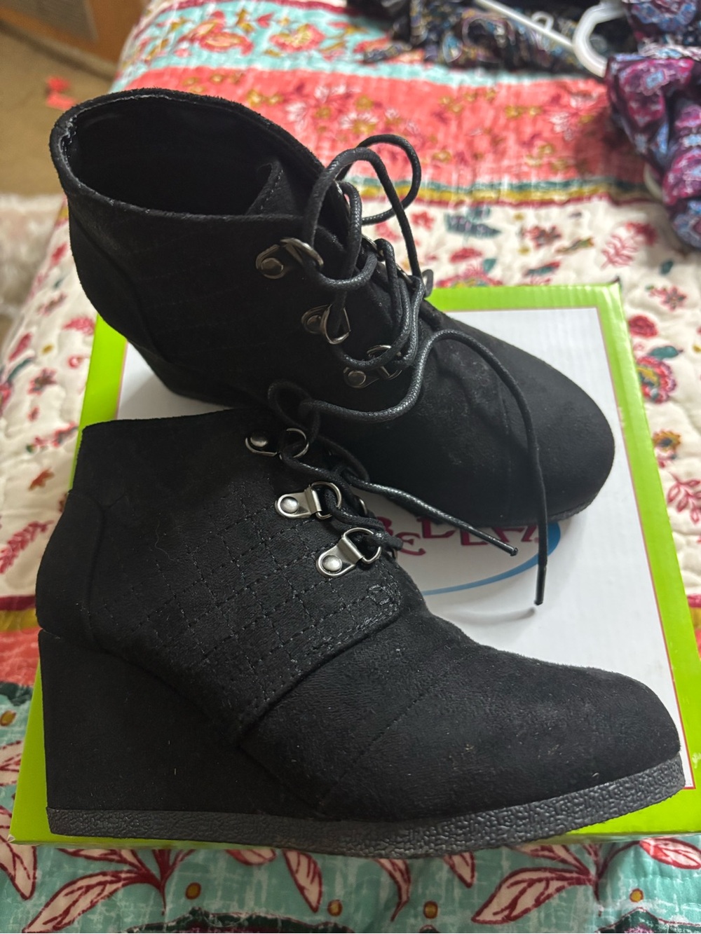 Girls' Black Quilted Lace-Up Wedge Boots - Kids